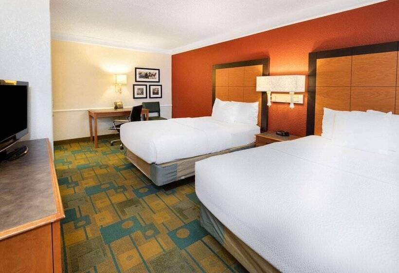 Standard Room 2 Double Beds, La Quinta Inn By Wyndham Amarillo West Medical Center