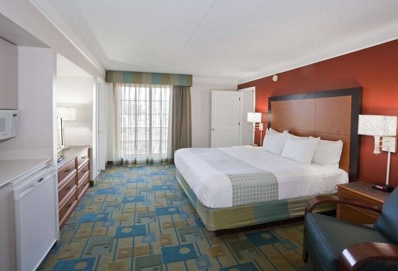 Deluxe Room, La Quinta Inn By Wyndham Phoenix Sky Harbor Airport