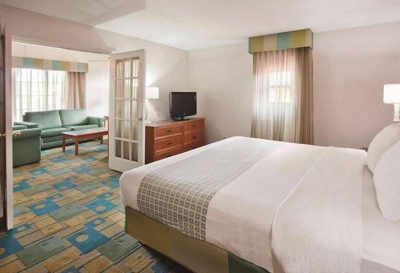 Suite King Bed, La Quinta Inn By Wyndham Savannah Midtown