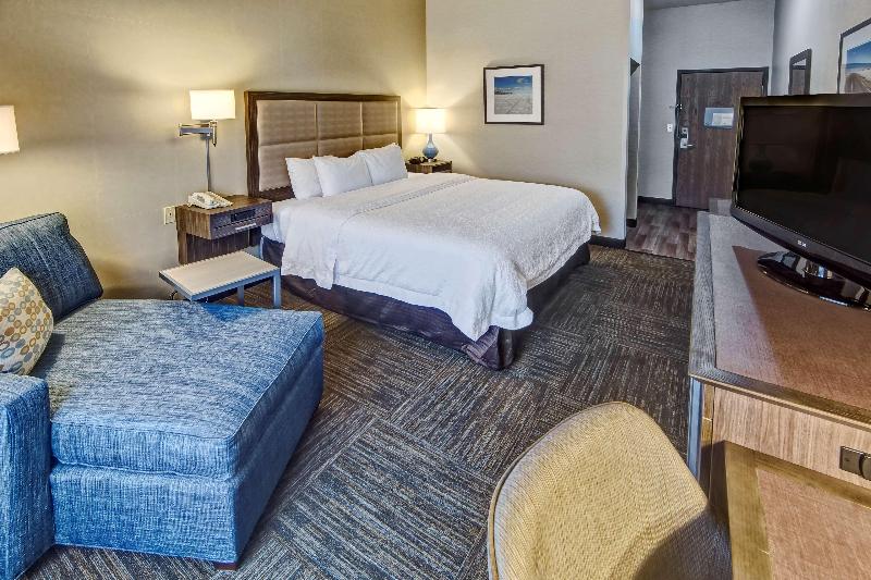 سوئیت با تخت بزرگ, La Quinta Inn By Wyndham Savannah Midtown