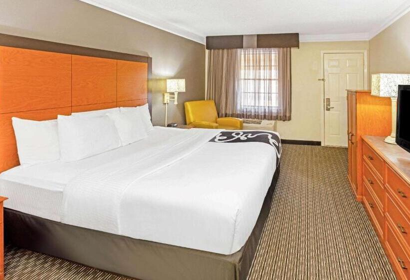 Deluxe Kamer met Kingsize Bed, La Quinta Inn By Wyndham Wichita Falls Event Center North