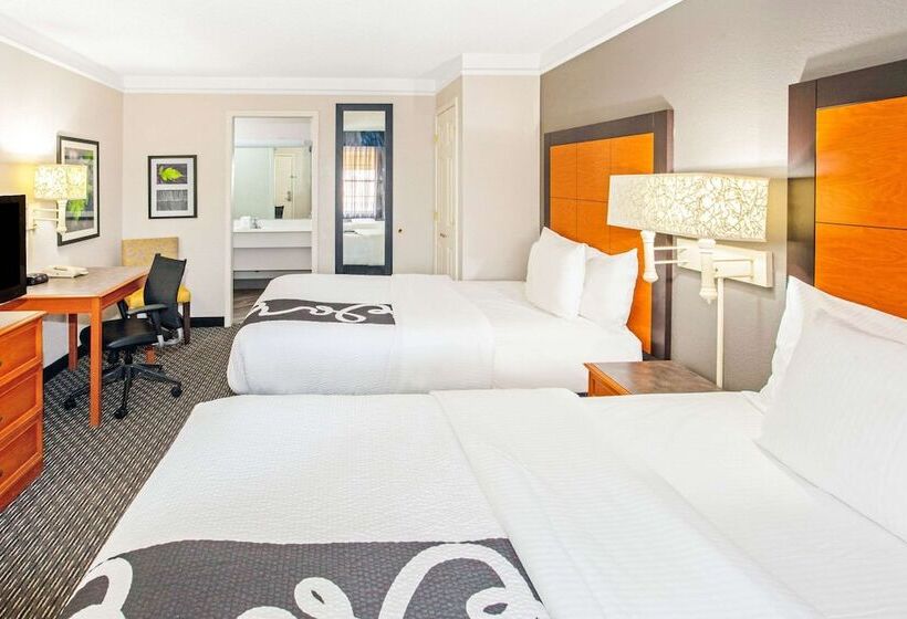 اتاق استاندارد با 2 تخت دوبل, La Quinta Inn By Wyndham Wichita Falls