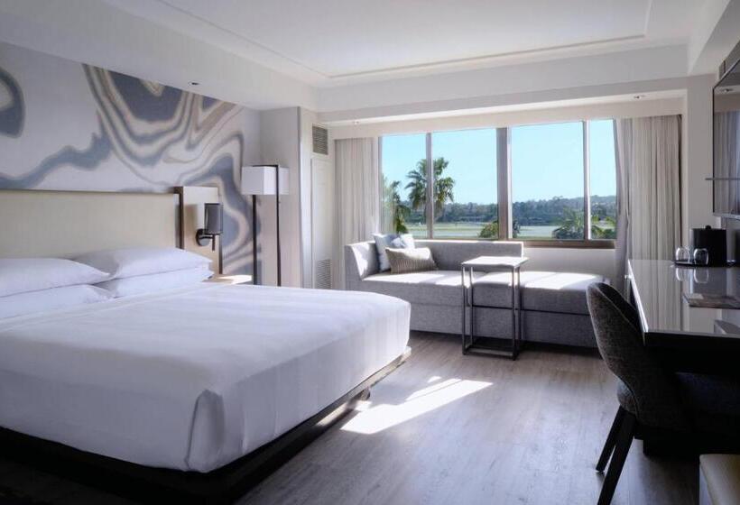 اتاق استاندارد با تخت بزرگ, Long Beach Marriott