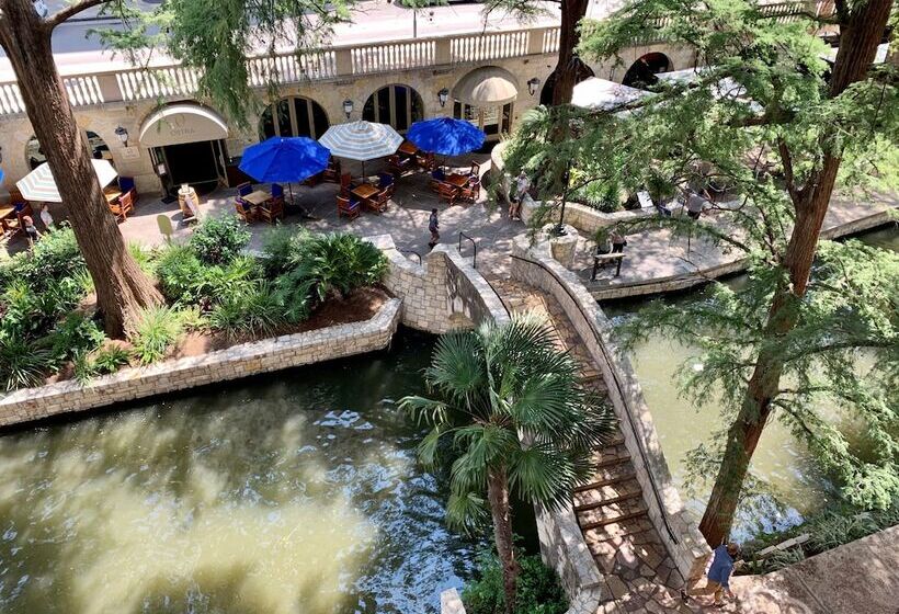 اتاق لوکس, Omni La Mansion Del Rio
