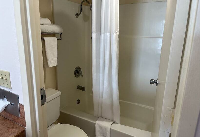 سوییت, Motel 6 Pocatello Id