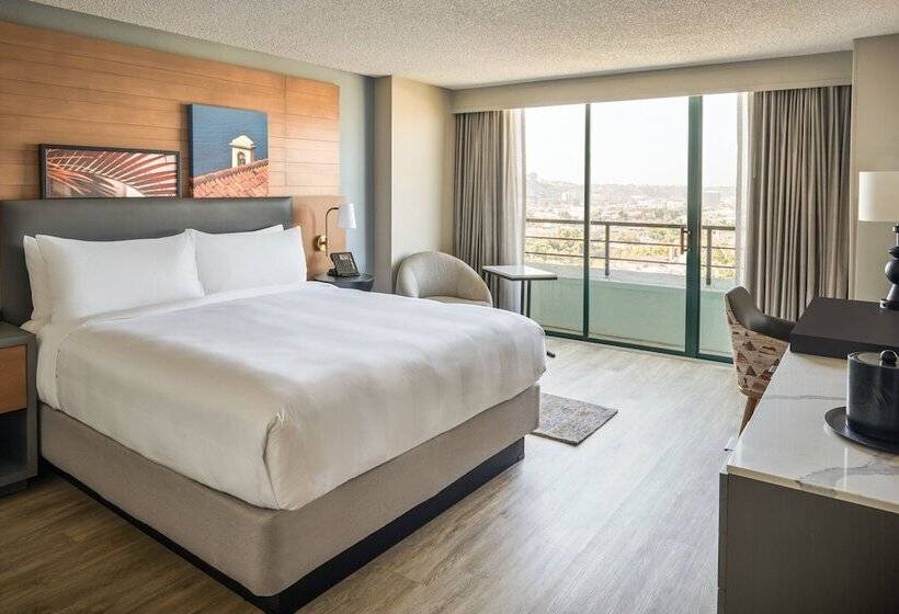 Standard Room Double Bed, San Diego Marriott Mission Valley