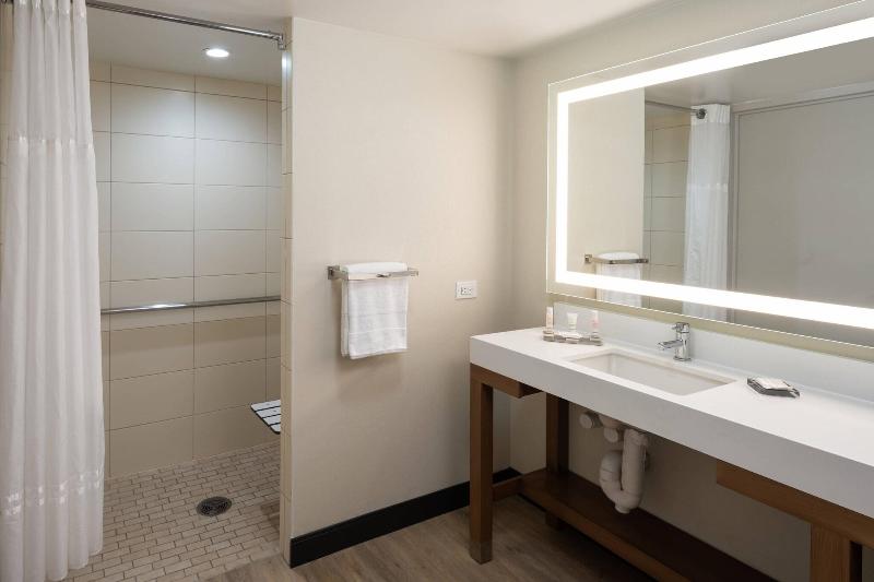 اتاق استاندارد با تخت بزرگ, San Diego Marriott Mission Valley
