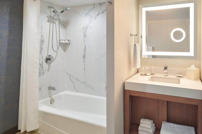 اتاق استاندارد با تخت بزرگ, San Diego Marriott Mission Valley
