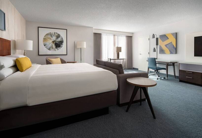 سوییت جونیور, San Francisco Marriott Fisherman's Wharf
