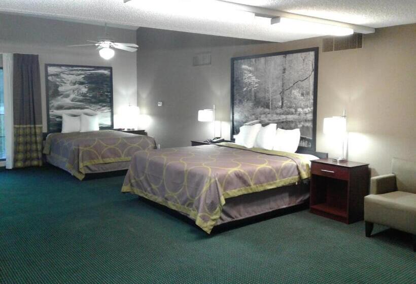 Standard Studio King Bed, Super 8 By Wyndham Austell/six Flags