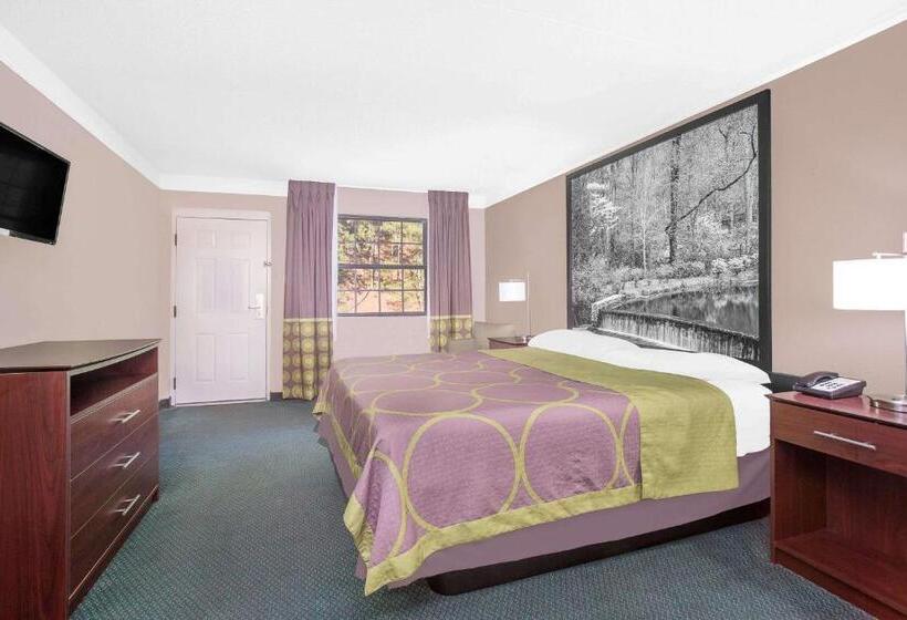 Chambre Standard Lit King Size Adaptée aux Personnes à Mobilité Réduite, Super 8 By Wyndham Austell/six Flags