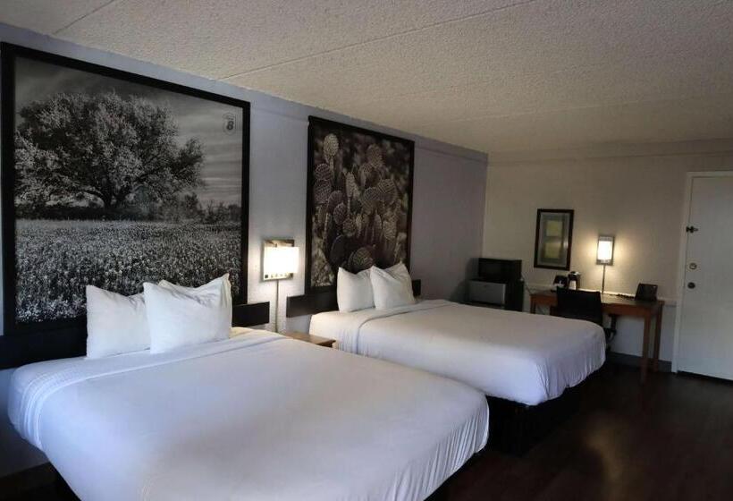 استودیوی استاندارد, Super 8 By Wyndham Austin South I 35