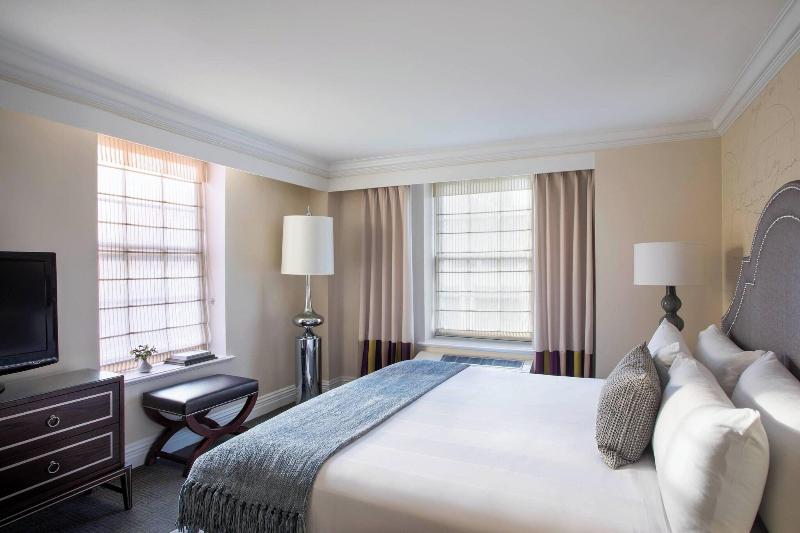 اتاق لوکس با تخت بزرگ, The Mayflower Hotel, Autograph Collection