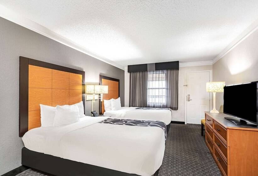 اتاق استاندارد با 2 تخت دوبل, Travelodge By Wyndham El Paso  Airport