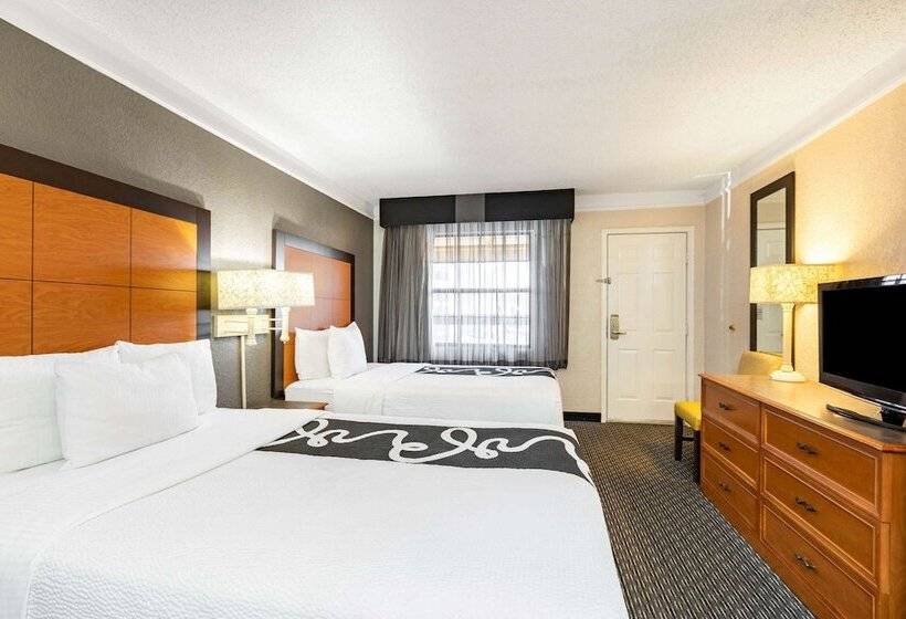 Habitació Deluxe, Travelodge By Wyndham El Paso  Airport