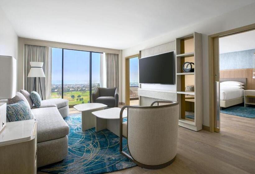 Suite Cama King, Vea Newport Beach, A Marriott Resort & Spa