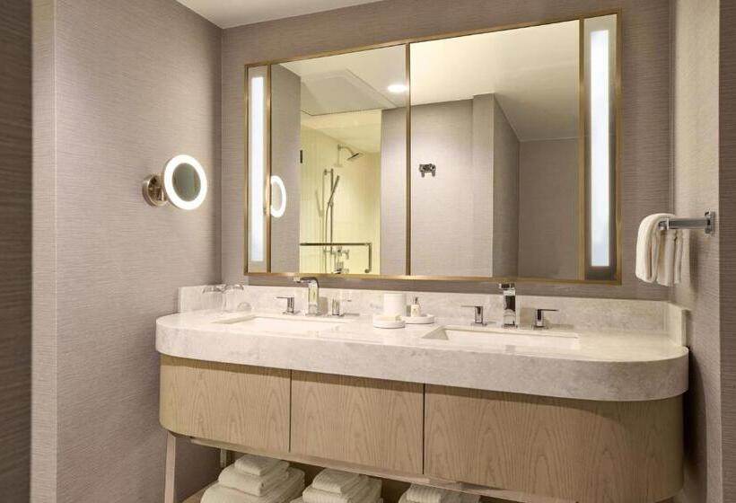سوئیت با تخت بزرگ, Vea Newport Beach, A Marriott Resort & Spa