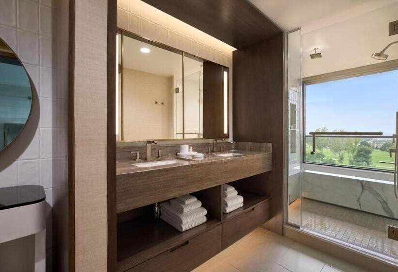 اتاق استاندارد با تخت بزرگ, Vea Newport Beach, A Marriott Resort & Spa