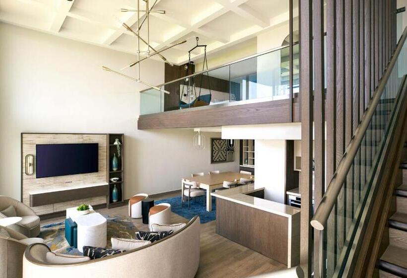 سوئیت با تخت بزرگ, Vea Newport Beach, A Marriott Resort & Spa
