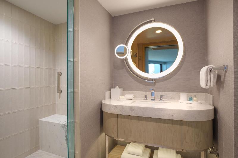 سوئیت با تخت بزرگ, Vea Newport Beach, A Marriott Resort & Spa