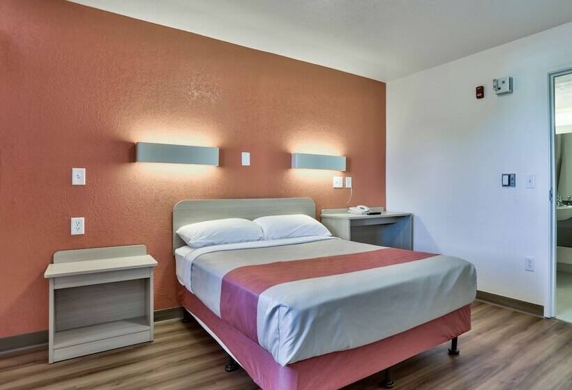 اتاق استاندارد با تخت دوبل, Motel 6 Flagstaff  Butler Avenue