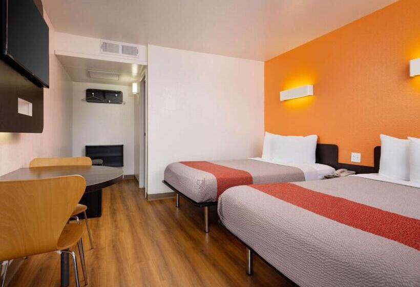 اتاق لوکس چهار تخته, Motel 6 Pismo Beach, Ca
