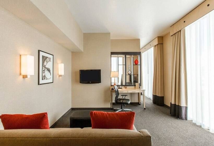 Люкс, Cambria Hotel Rapid City Near Mount Rushmore