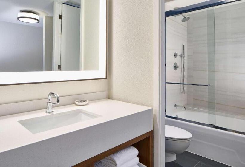 اتاق استاندارد با چشم‌انداز دریا, Outrigger Kona Resort And Spa