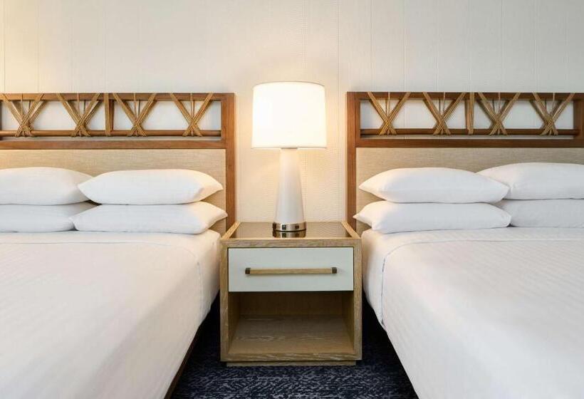 سوئیت کلوب با چشم‌انداز دریا, Outrigger Kona Resort And Spa