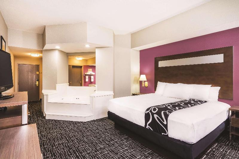 اتاق استاندارد با تخت بزرگ, Best Western Los Angeles Worldport