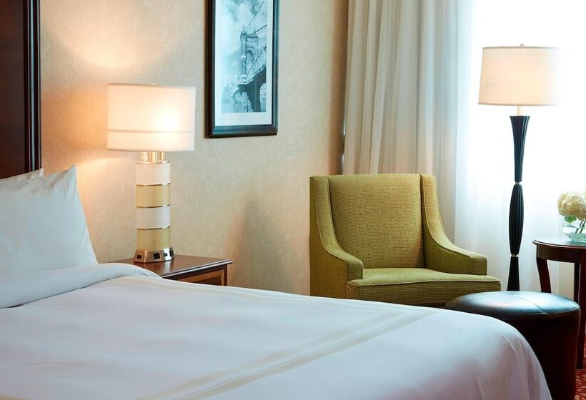 اتاق استاندارد با تخت دوبل, Columbus Airport Marriott