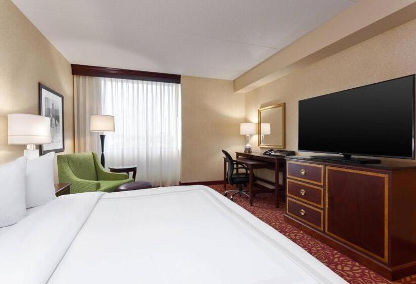 اتاق استاندارد با تخت بزرگ, Columbus Airport Marriott