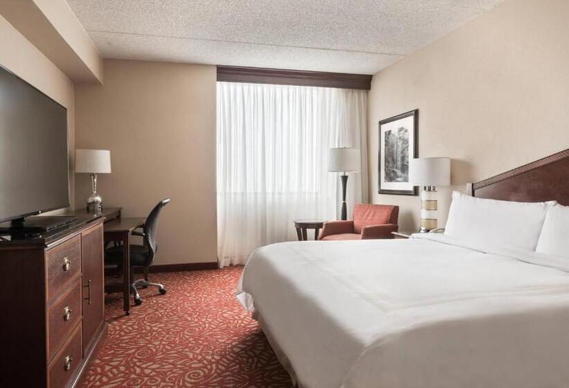 سوئیت با تخت بزرگ, Columbus Airport Marriott