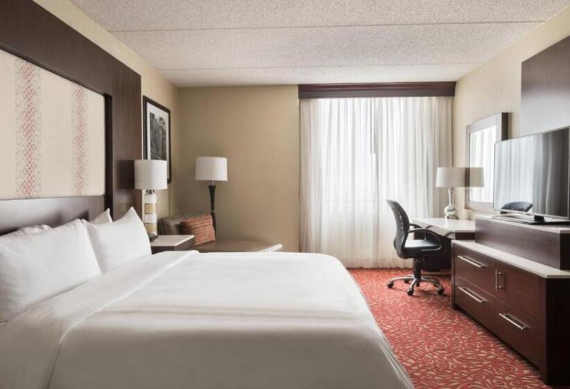 سوئیت با تخت بزرگ, Columbus Airport Marriott