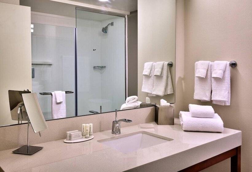 سوییت, Courtyard By Marriott Ogden