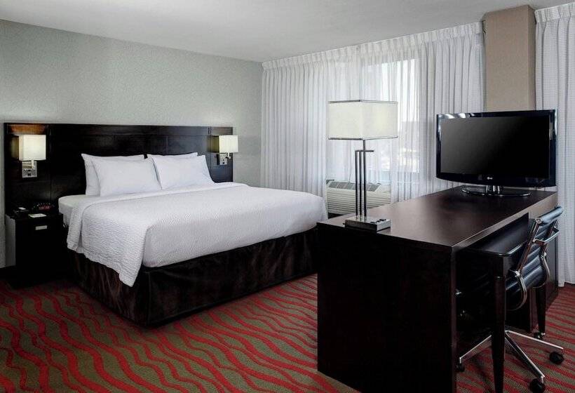 سوییت, Courtyard By Marriott St. Cloud