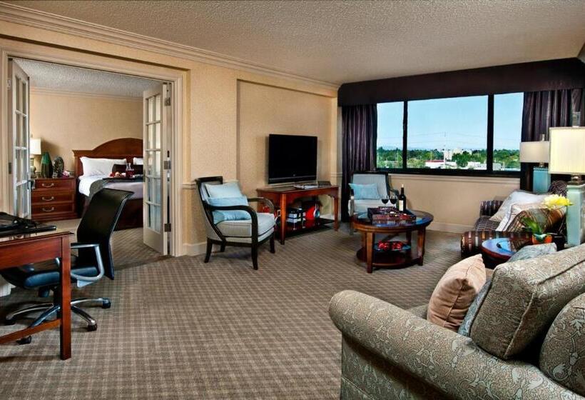 سوییت اجرایی, Crowne Plaza Hotel Portland Downtown Convention Center, An Ihg
