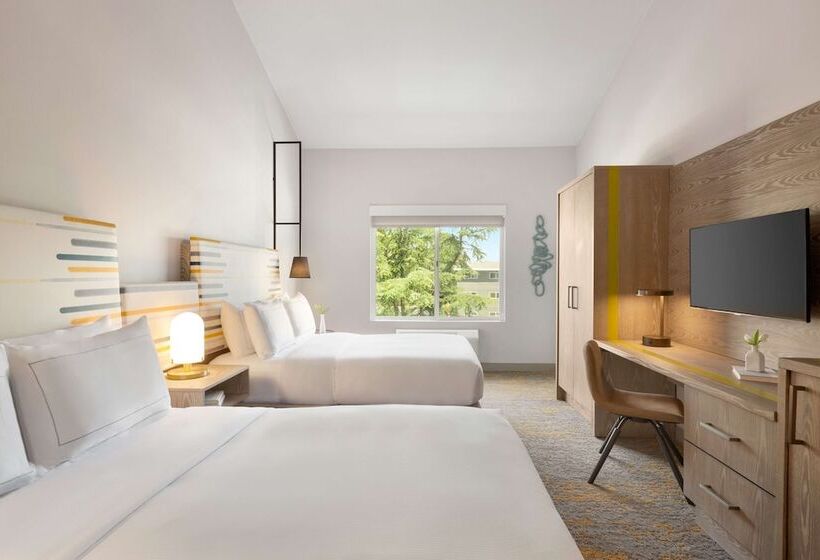 اتاق استاندارد با 2 تخت دوبل, Doubletree By Hilton Campbell  Pruneyard Plaza