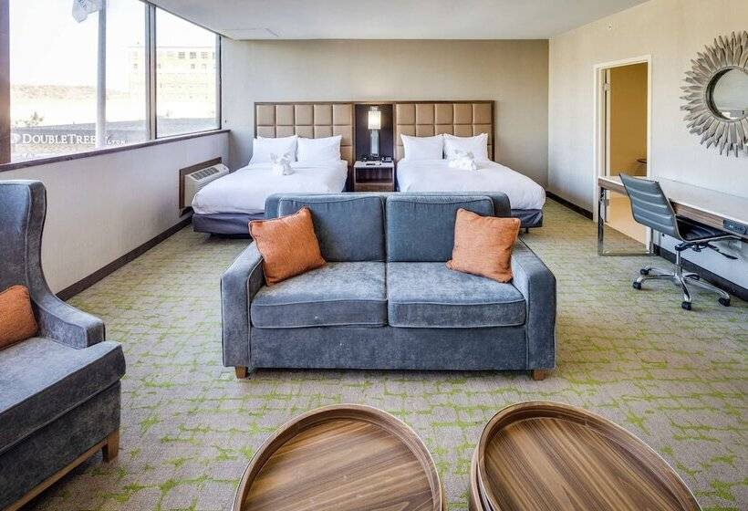 Junior Suite, Doubletree By Hilton Huntington