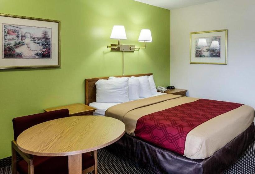 Standard Room King Bed Adapted for people with reduced mobility, Econo Lodge University Lawrence