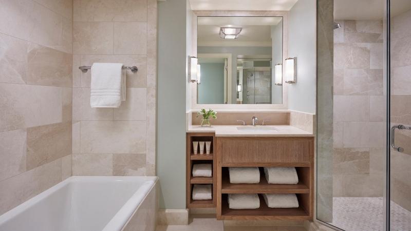 اتاق استاندارد با تخت بزرگ, Four Seasons Resort Palm Beach