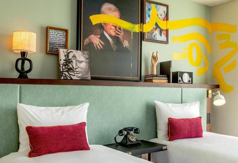 اتاق لوکس, Generator Hotel Washington Dc
