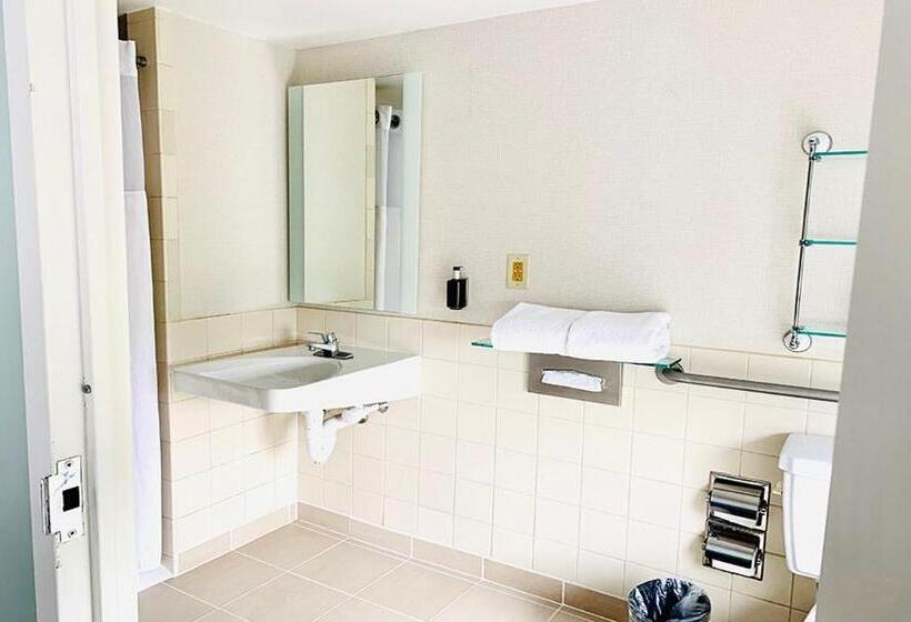 اتاق سوپریور با تخت بزرگ, Generator Hotel Washington Dc