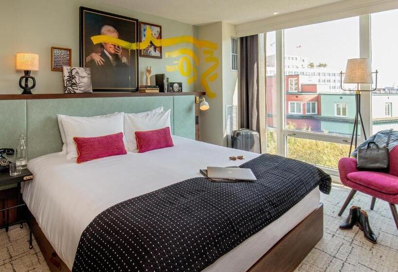 اتاق لوکس با تخت بزرگ, Generator Hotel Washington Dc