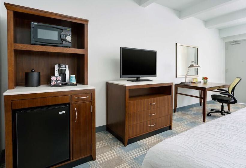 اتاق استاندارد با 2 تخت دوبل, Hilton Garden Inn Key West / The Keys Collection