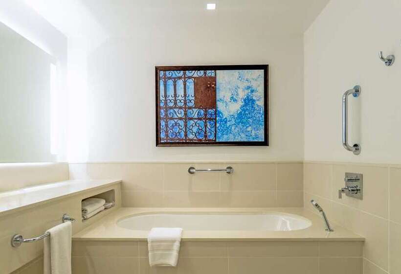 اتاق استاندارد با 2 تخت دوبل, Hilton Oakland Airport