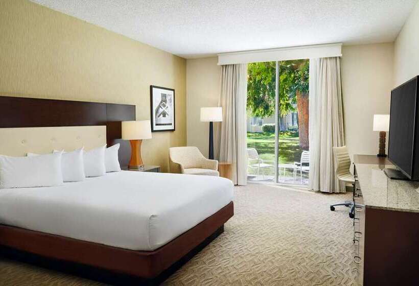 اتاق استاندارد با تخت بزرگ, Hilton Oakland Airport