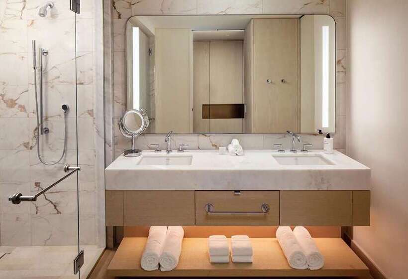 اتاق استاندارد با تخت بزرگ, Hilton Oakland Airport
