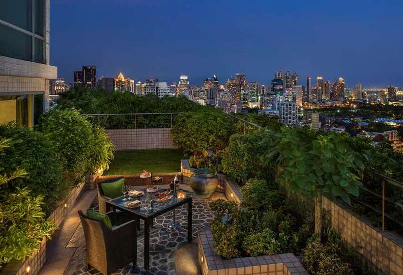 سوییت, Hilton Oakland Airport