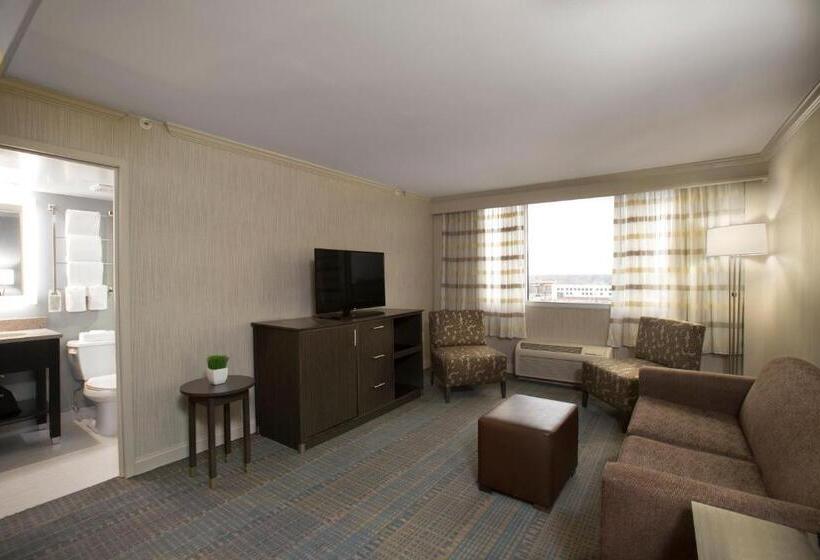 سوئیت با تخت بزرگ, Holiday Inn Columbus Dwtn Capitol Square, An Ihg